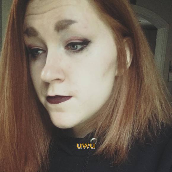 Meet your Posher, Jade - Picture 1 of 1